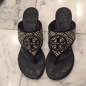 Tory Burch - black and white leather kitten heal